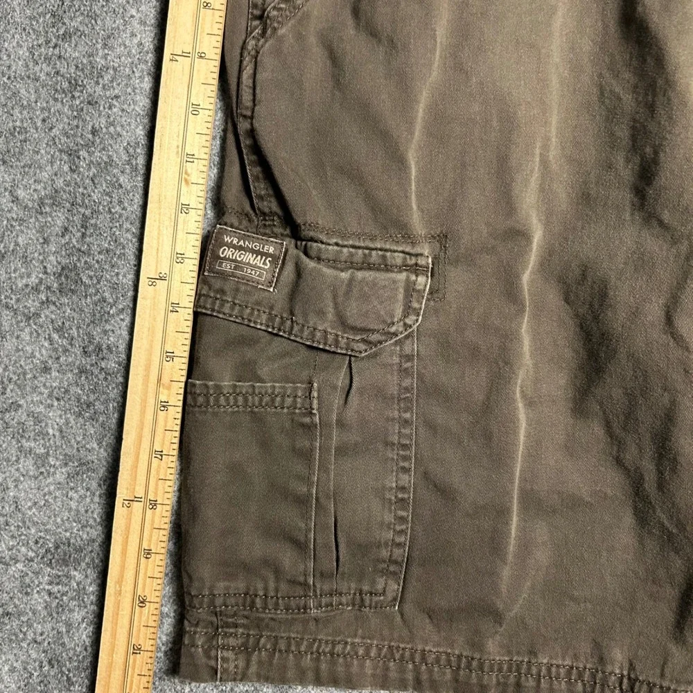 Wrangler Originals Brown Cargo Shorts Skater Baggy Y2K 90s Mens Size 34